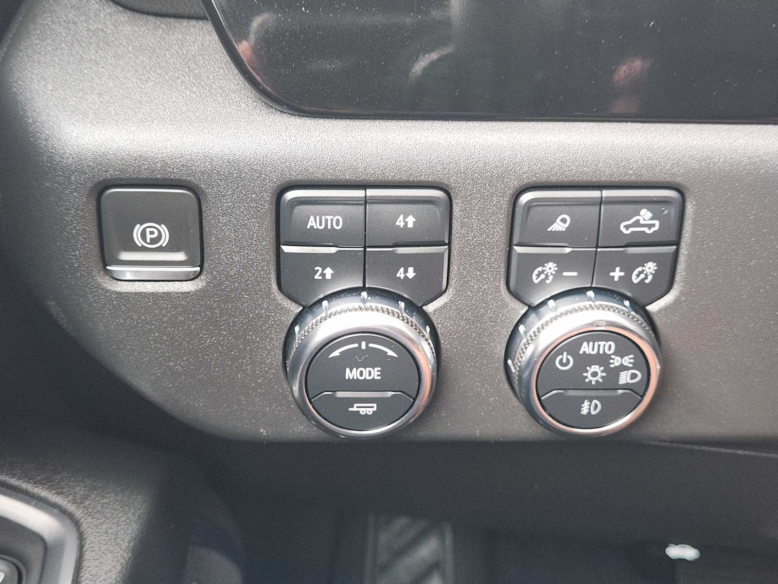 Used 2024 GMC Sierra 1500 Elevation w/ Elevation Premium Package AWD/4WD image 23
