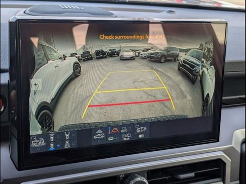 Used 2025 Toyota 4Runner TRD Off-Road Premium image 11