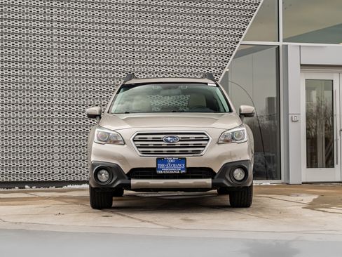Used 2015 Subaru Outback 2.5i Limited image 35
