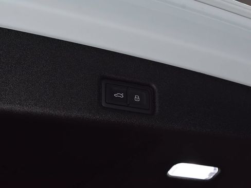 Certified 2025 Audi Q5 Premium Plus w/ Premium Plus AWD/4WD image 28