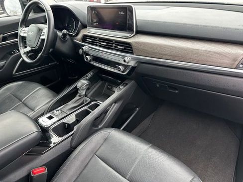 Used 2022 Kia Telluride EX w/ EX Premium Package image 9