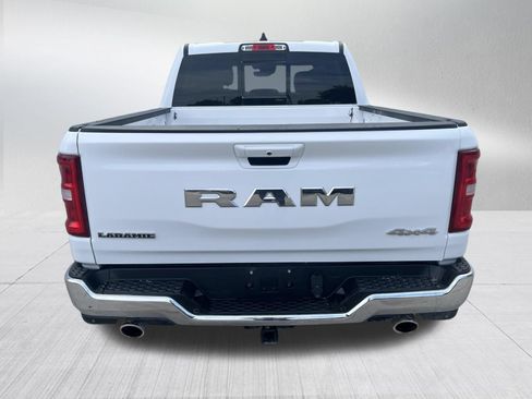 Used 2025 RAM 1500 Laramie AWD/4WD image 7