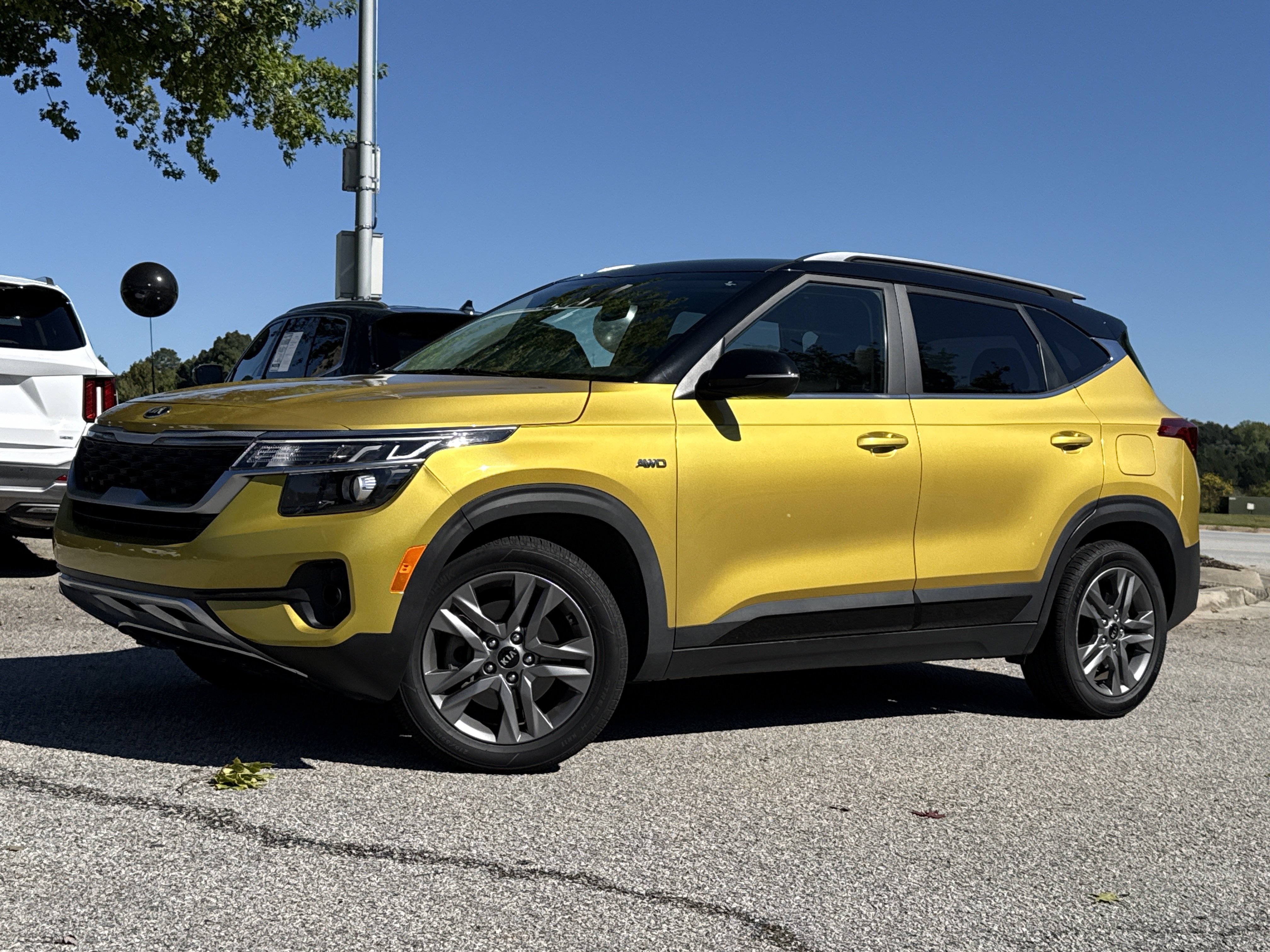 Used 2021 Kia Seltos S AWD/4WD image 1