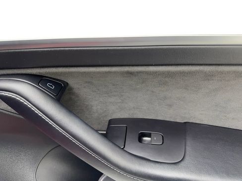 Used 2023 Tesla Model 3 Standard Range image 47