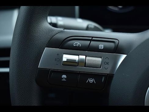 Used 2025 Hyundai Sonata SE image 22