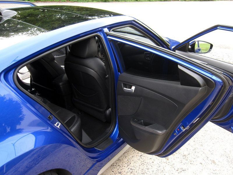 Used 2013 Hyundai Veloster Turbo w/ Ultimate Pkg FWD image 26