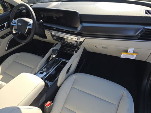 New 2025 Kia Telluride S image 14