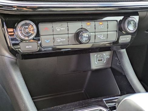 New 2026 Jeep Compass Latitude image 25