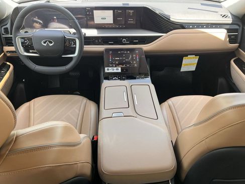 New 2027 INFINITI QX80 Luxe RWD image 9