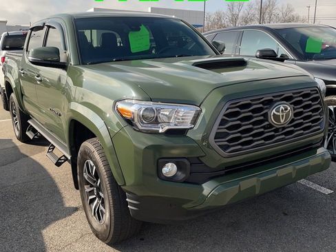 Used 2021 Toyota Tacoma TRD Sport image 1