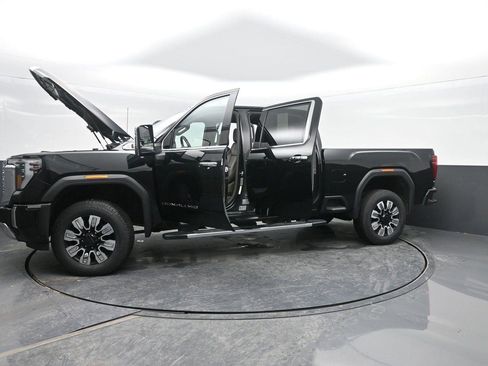Used 2024 GMC Sierra 2500 Denali w/ Denali Reserve Package image 56
