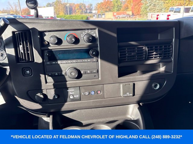 Used 2023 GMC Savana 3500 Extended w/ Driver Convenience Package RWD image 8