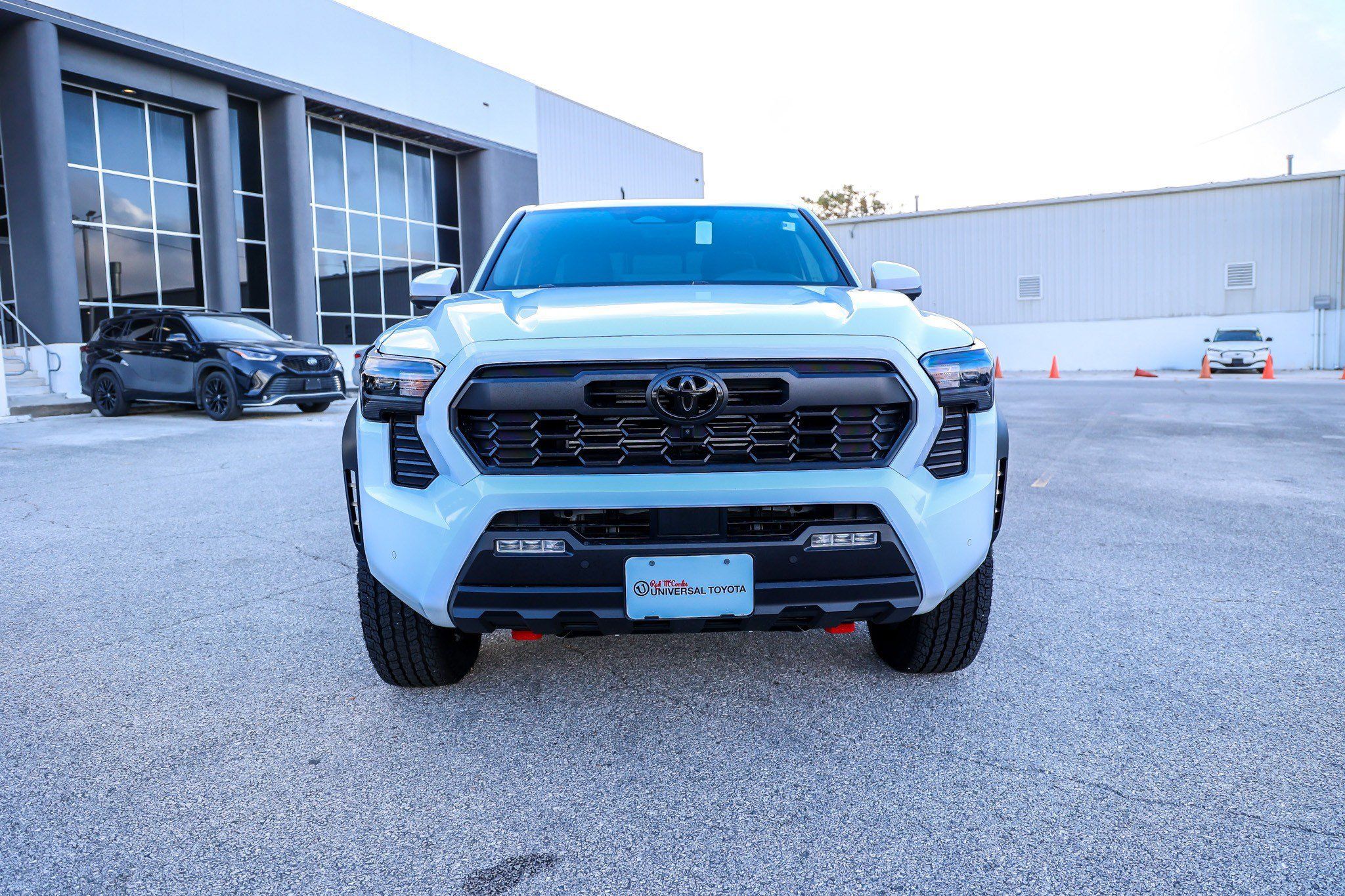 Certified 2026 Toyota Tacoma TRD Off-Road w/ TRD Off Road Premium Package AWD/4WD image 3