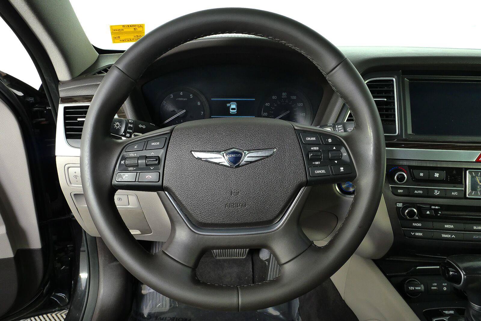 Used 2018 Genesis G80 3.8 RWD image 10