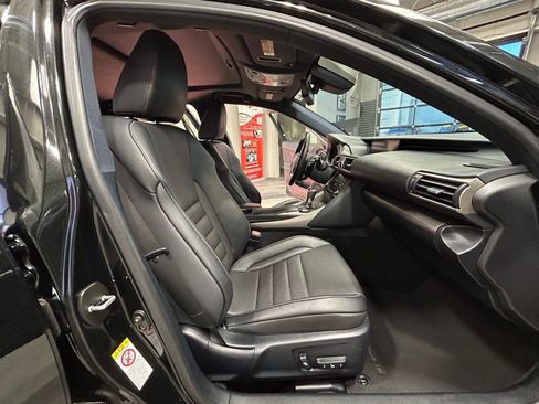Used 2017 Lexus IS 300 F Sport w/ F Sport Package image 43