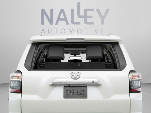 Used 2020 Toyota 4Runner SR5 Premium w/ Moonroof Package AWD/4WD image 53