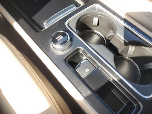 Certified 2023 Lincoln Corsair Standard image 23