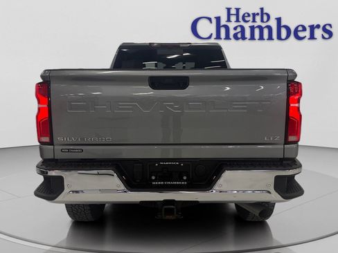 Used 2025 Chevrolet Silverado 2500 LTZ w/ LTZ Plus Package image 6
