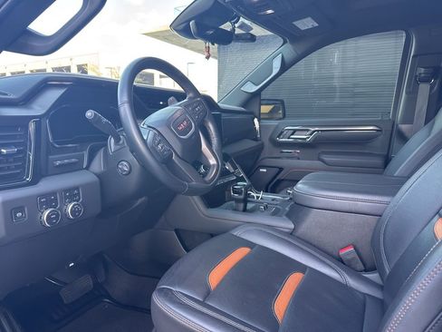 Used 2025 GMC Sierra 1500 AT4 w/ AT4 Premium Package image 5