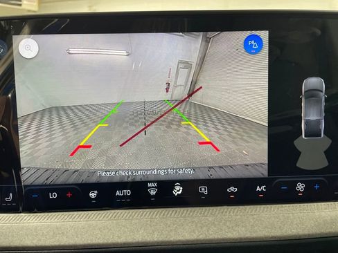 New 2025 Ford Maverick XLT w/ XLT Luxury Package image 24