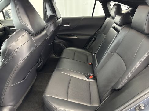 Used 2021 Toyota Venza Limited image 16