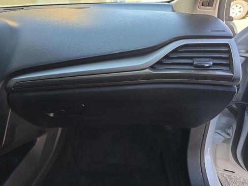 Used 2018 Ford Fusion SE w/ Equipment Group 602A image 15