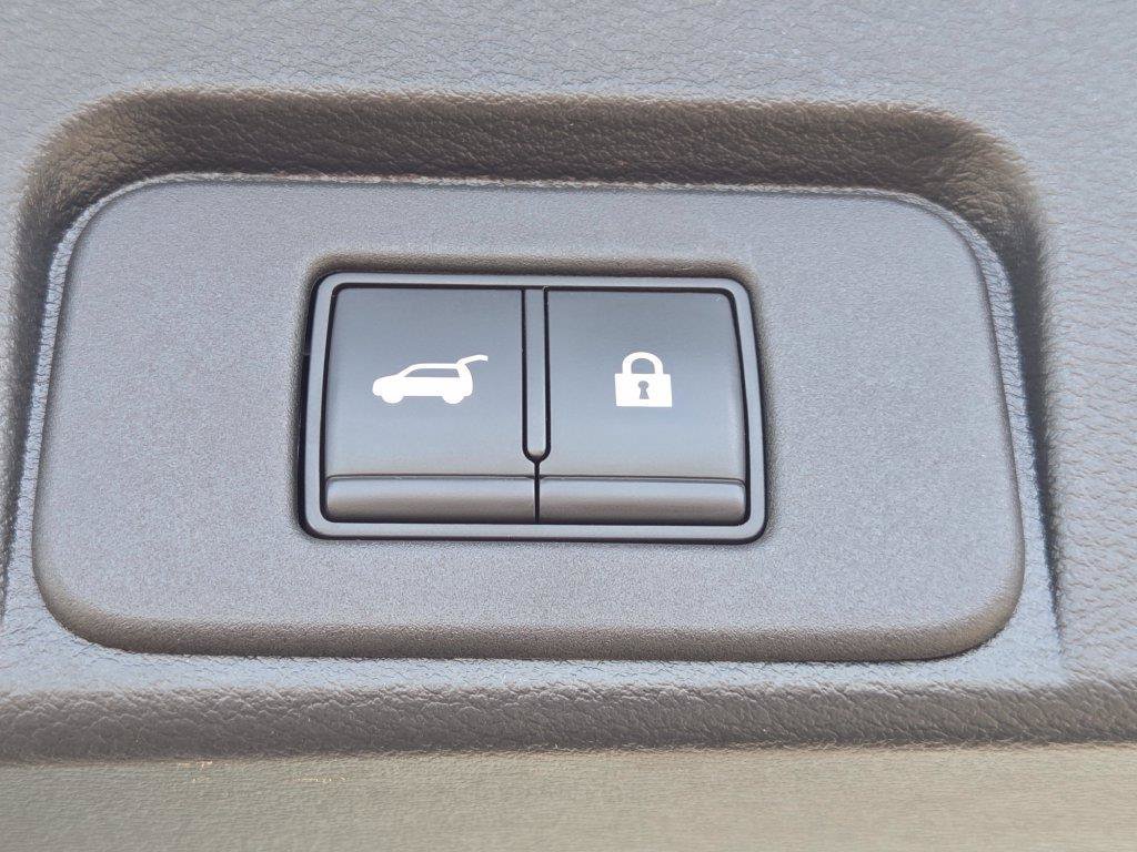 Used 2021 Nissan Rogue SV w/ Premium Package AWD/4WD image 18
