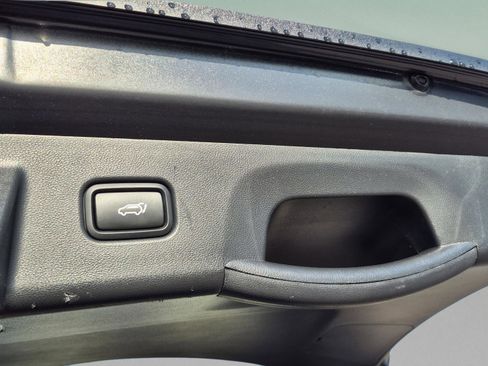 Certified 2024 Hyundai Tucson Limited AWD/4WD image 10