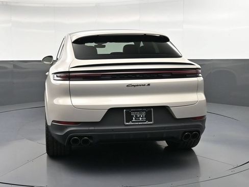 Certified 2026 Porsche Cayenne S AWD/4WD image 7