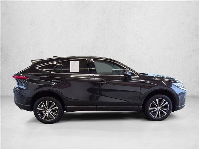 Used 2023 Toyota Venza LE AWD/4WD image 4