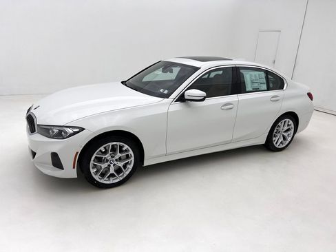 New 2026 BMW 330i xDrive 330i xDrive w/ Premium Package image 2