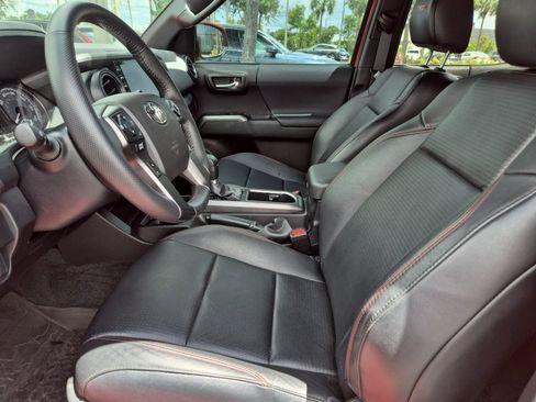 Used 2023 Toyota Tacoma TRD Pro AWD/4WD image 11