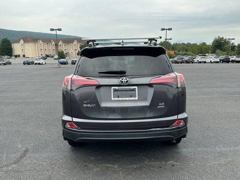 Used 2018 Toyota RAV4 LE w/ All Weather Liner Package AWD/4WD image 8