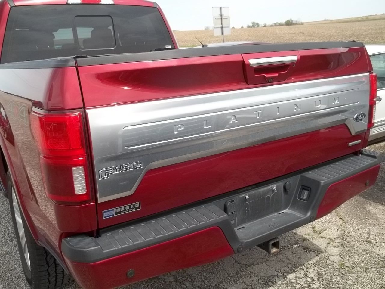 Used 2018 Ford F150 Platinum w/ Equipment Group 701A Luxury AWD/4WD image 4