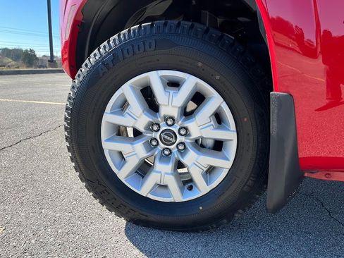 Used 2023 Nissan Frontier SV w/ SV Convenience Package image 47