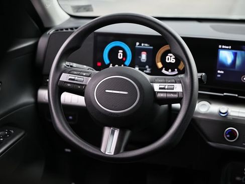 Used 2024 Hyundai Kona SE FWD image 26