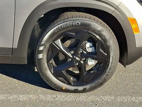 New 2026 Kia Seltos EX image 7