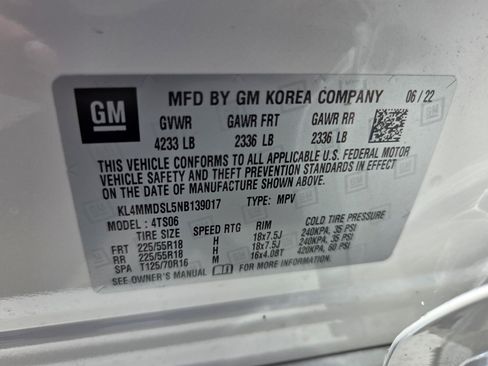 Certified 2022 Buick Encore GX Select w/ Sport Touring Package FWD image 20