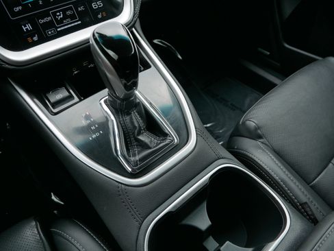 Used 2021 Subaru Outback Limited image 24