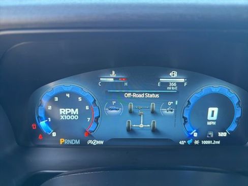 Used 2025 Ford Bronco Outer Banks AWD/4WD image 15
