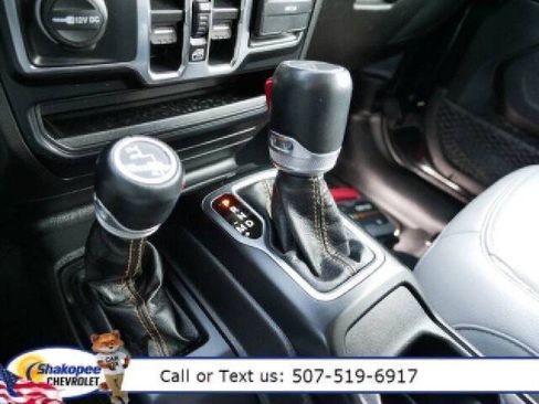 Used 2023 Jeep Gladiator Overland image 19