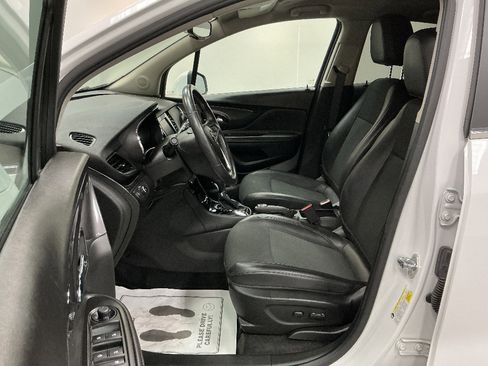 Used 2022 Buick Encore Preferred w/ Safety Package image 9