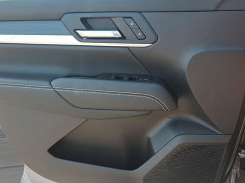 Used 2026 GMC Terrain Elevation image 18