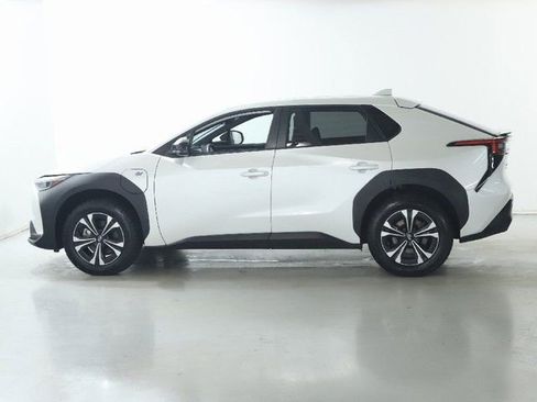 Used 2023 Subaru Solterra AWD image 36