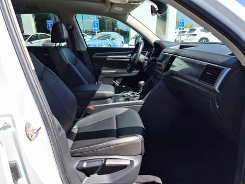 Used 2021 Volkswagen Atlas SE w/ Panoramic Sunroof Package AWD/4WD image 33
