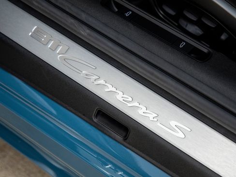 Certified 2023 Porsche 911 Carrera S RWD image 25