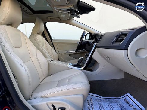 Used 2013 Volvo S60 T5 image 11