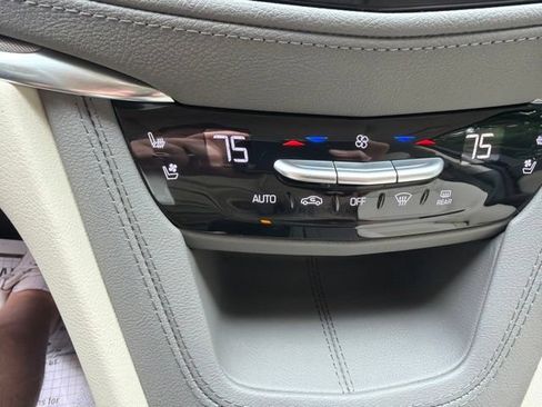 Certified 2024 Cadillac XT5 Premium Luxury AWD/4WD image 12