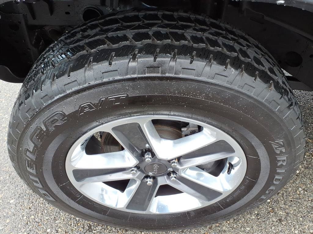 Used 2022 Jeep Wrangler Sport AWD/4WD image 10