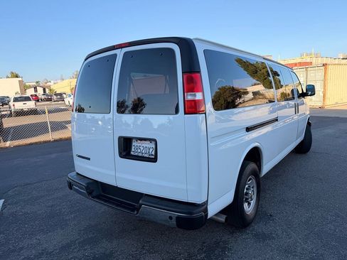 Used 2024 Chevrolet Express 3500 LT w/ LT Preferred Equipment Group RWD image 9